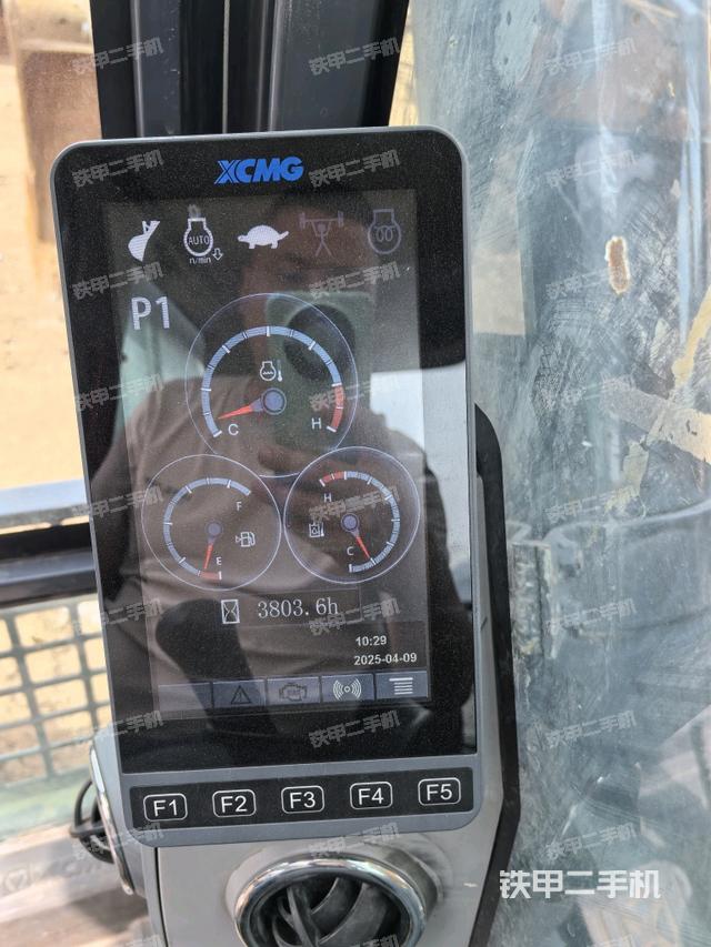 显示屏 （驾驶室部分）