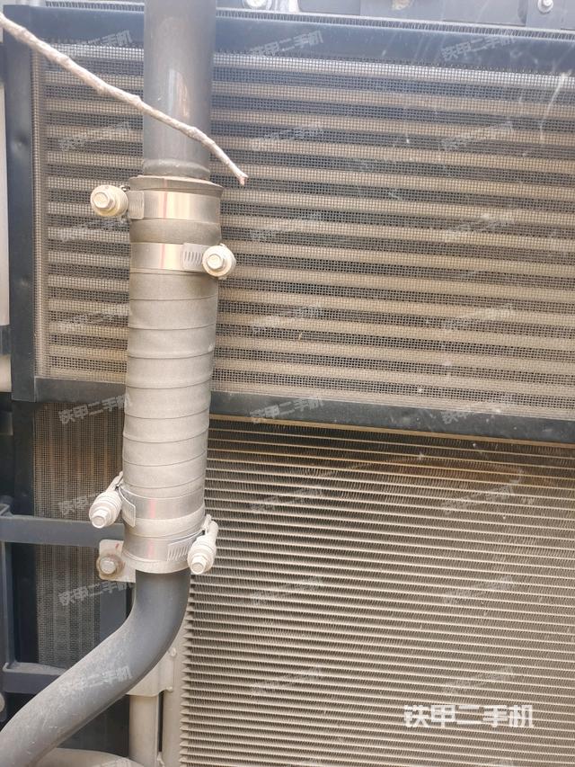 散熱器正面（大件艙室）