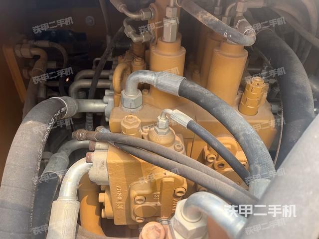 中央回轉(zhuǎn)接頭特寫(上車部件) 中央回轉(zhuǎn)接頭特寫(上車部件)