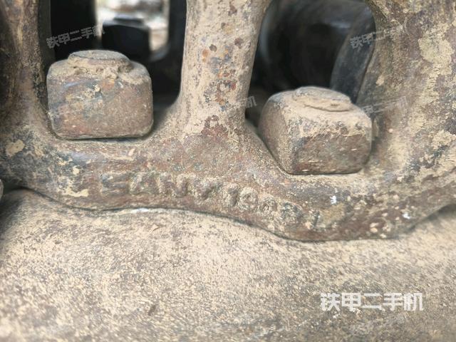 左側(cè)履帶整體?(行走機構(gòu)) 左側(cè)履帶整體?(行走機構(gòu))