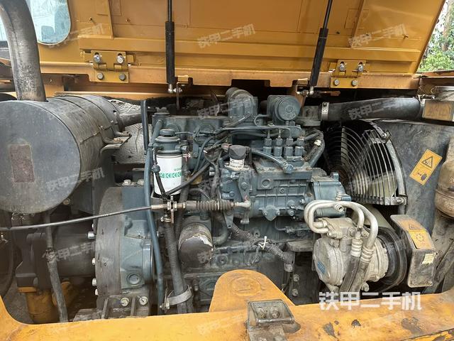 發(fā)動機整體俯視（整機外觀）