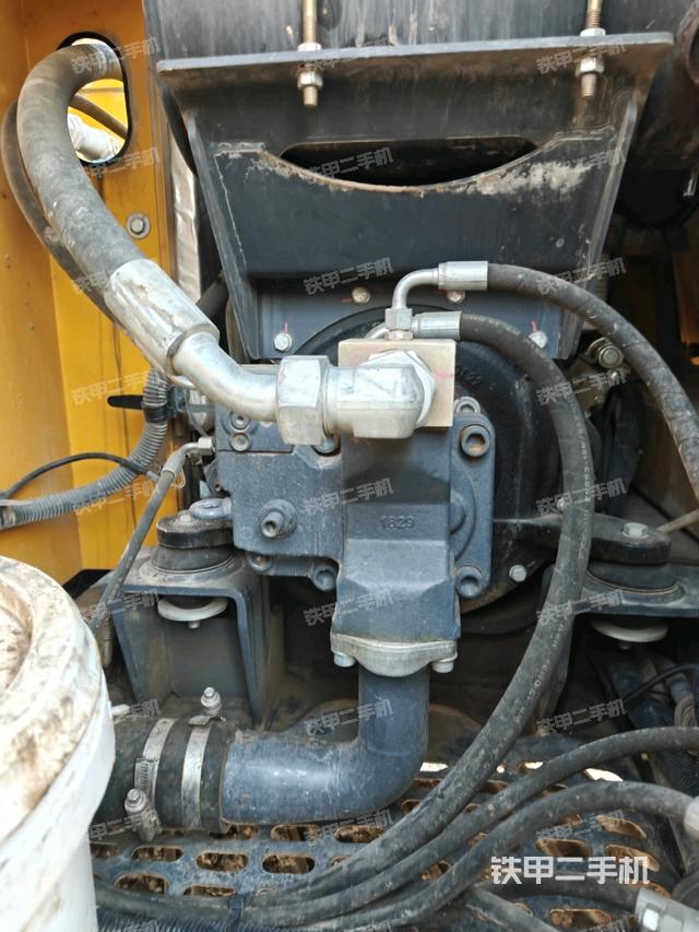 液壓泵室（大件艙室）