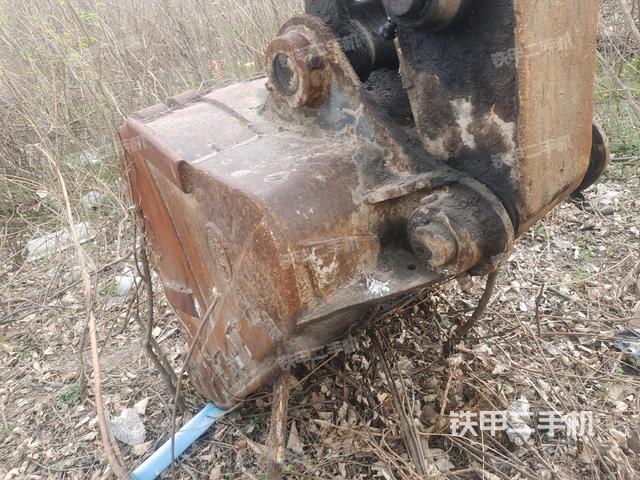 小臂整體左后（工作和回轉裝置）