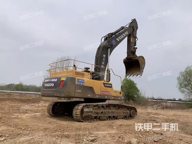 整機(jī)右后45°(整機(jī)外觀) 整機(jī)右后45°(整機(jī)外觀)