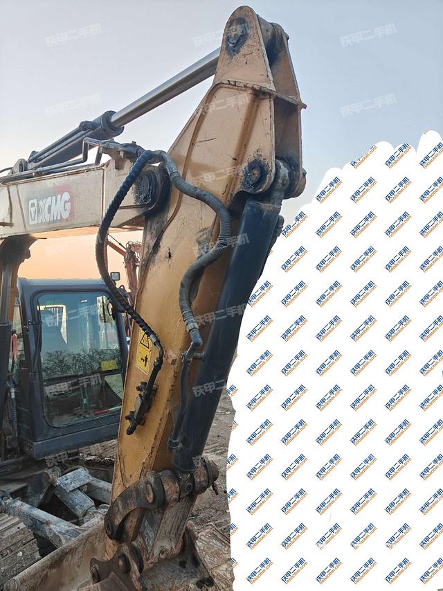 小臂整體右前（工作和回轉(zhuǎn)裝置）