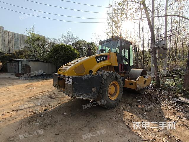 整機右后45°(設備外觀及核心部件) 整機右后45°(設備外觀及核心部件)