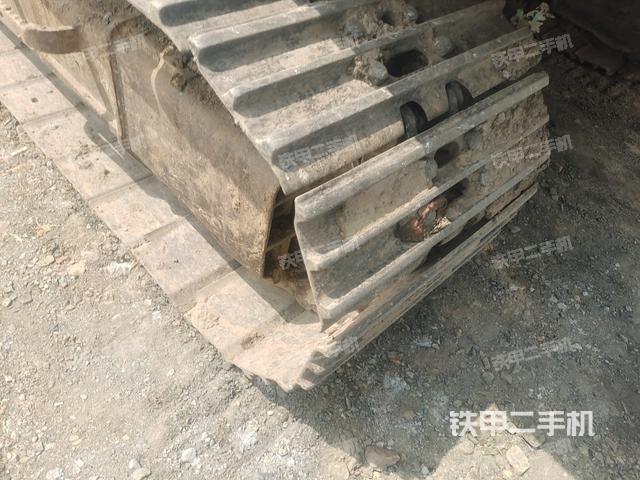 左側行走馬達蓋板(行走機構) 左側行走馬達蓋板(行走機構)