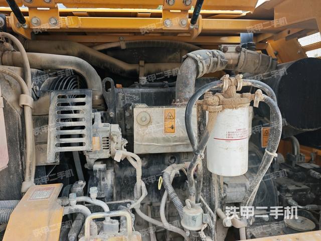 發(fā)動(dòng)機(jī)整體俯視（整機(jī)外觀）