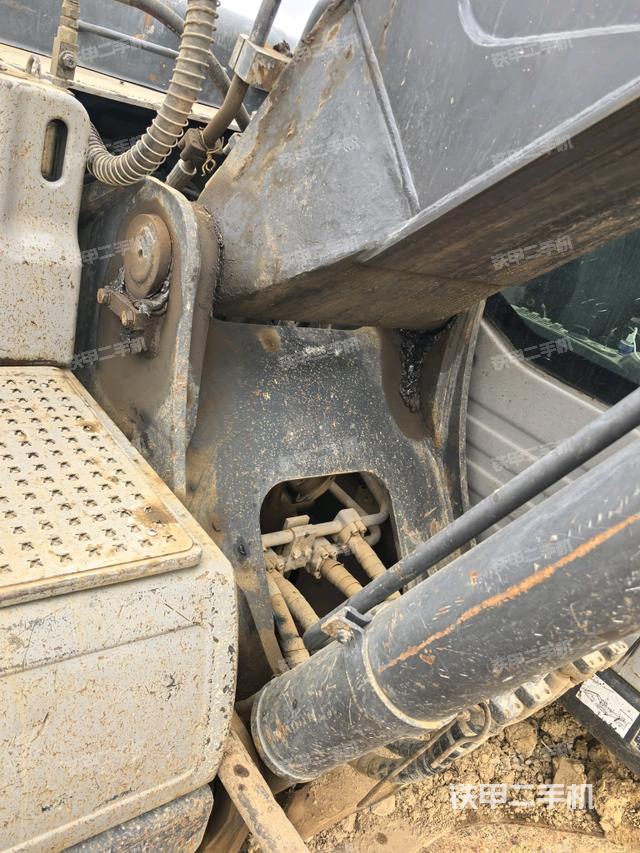 大臂根部?斜視（工作和回轉(zhuǎn)裝置）