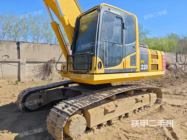 駕駛室頂部（整機(jī)外觀）