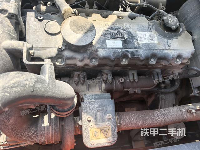 氣門室蓋螺絲特寫（上車部件）