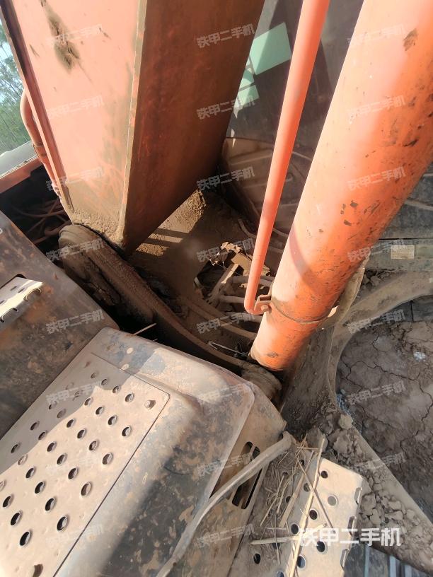 大臂根部?斜視（工作和回轉(zhuǎn)裝置）