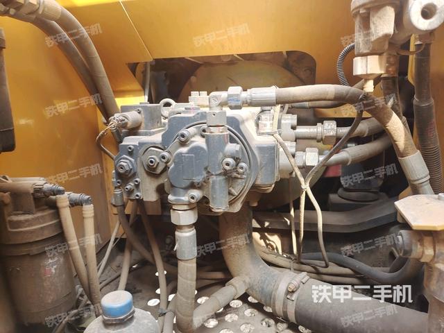 電瓶（大件艙室）