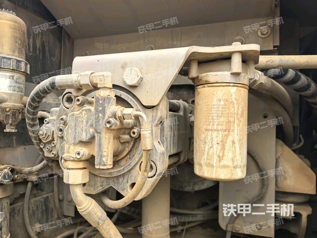 液壓泵斜45?左（大件艙室）