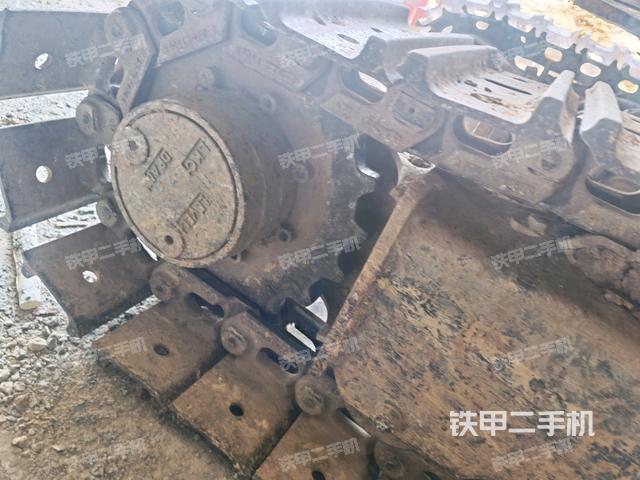 左驅(qū)動(dòng)輪（行走機(jī)構(gòu)）