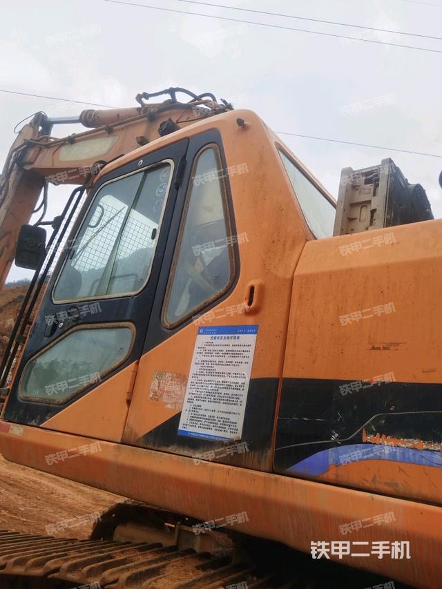 驾驶室左后45度（驾驶室部分）