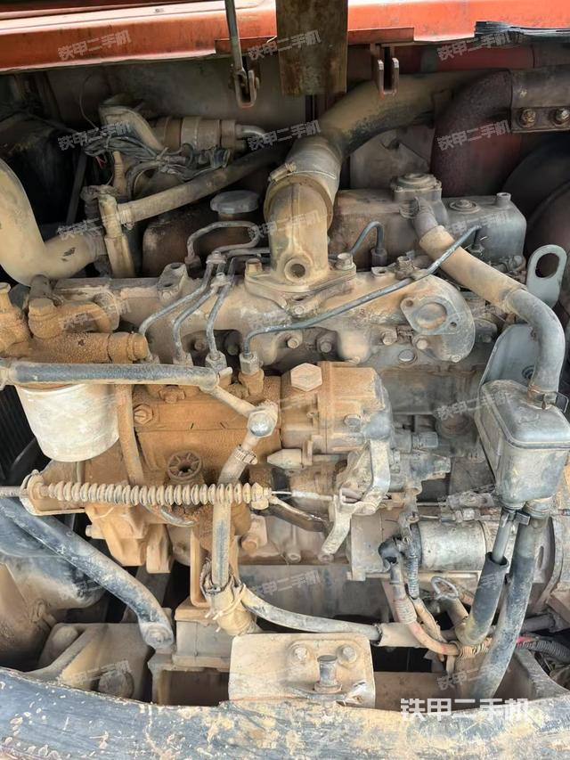 發(fā)動(dòng)機(jī)整體俯視(整機(jī)外觀) 發(fā)動(dòng)機(jī)整體俯視(整機(jī)外觀)