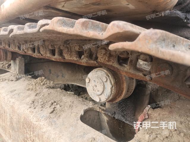 左側行走馬達蓋板（行走機構）