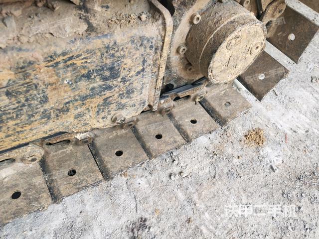 左側(cè)行走馬達(dá)蓋板（行走機(jī)構(gòu)）