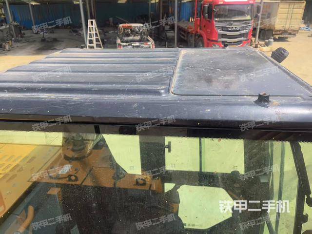 駕駛室頂部（整機(jī)外觀）