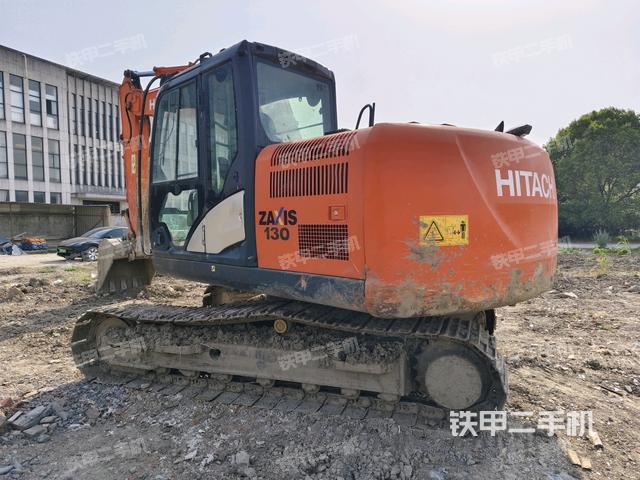 左后45(整機(jī)外觀) 左后45(整機(jī)外觀)