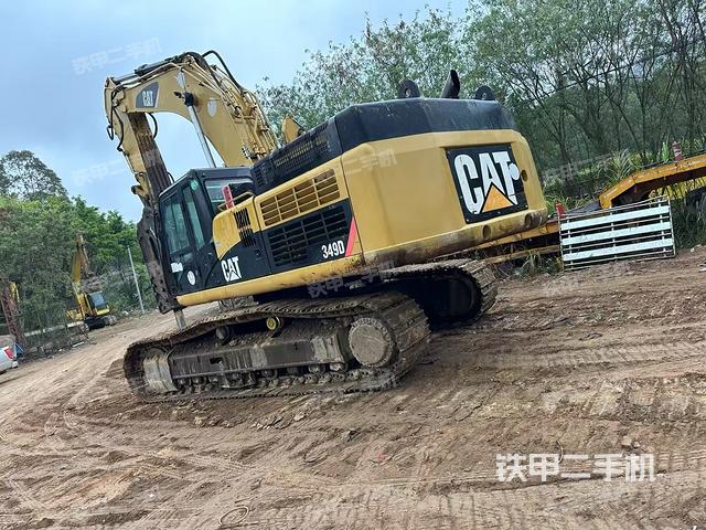 單側(cè)履帶整體（整機(jī)外觀）