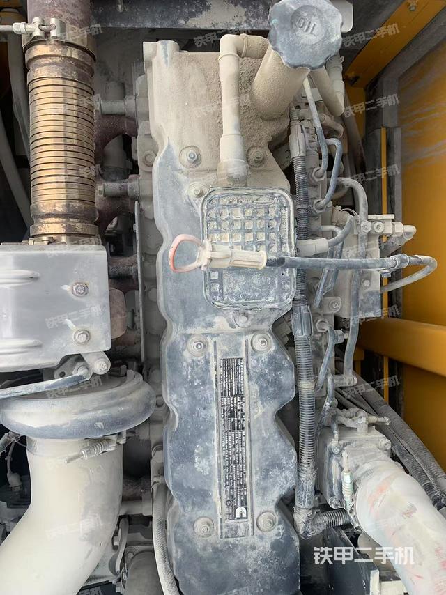 發(fā)動機整體俯視(整機外觀) 發(fā)動機整體俯視(整機外觀)