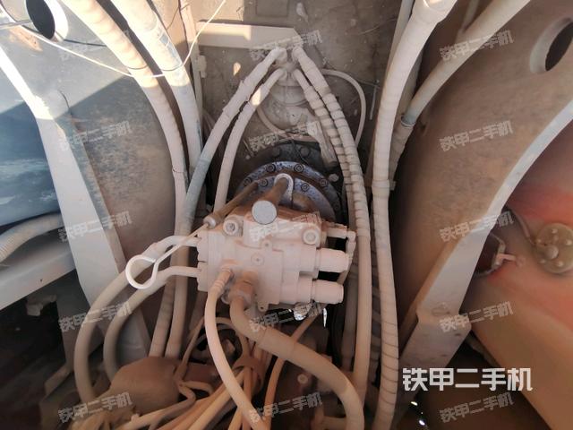 回轉(zhuǎn)馬達(dá)（上車部件）