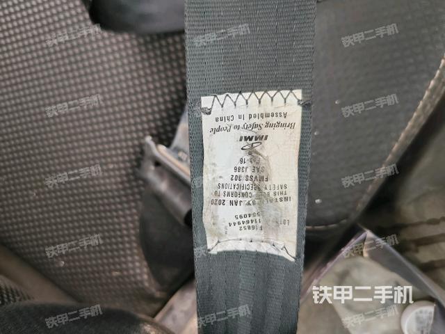 右側玻璃角標(駕駛室部分) 右側玻璃角標(駕駛室部分)