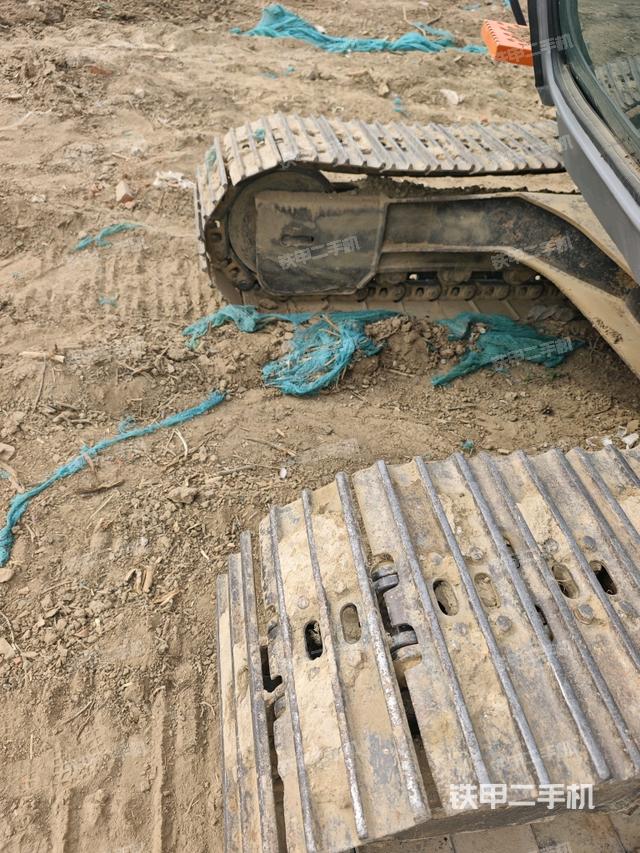 單側履帶整體（整機外觀）