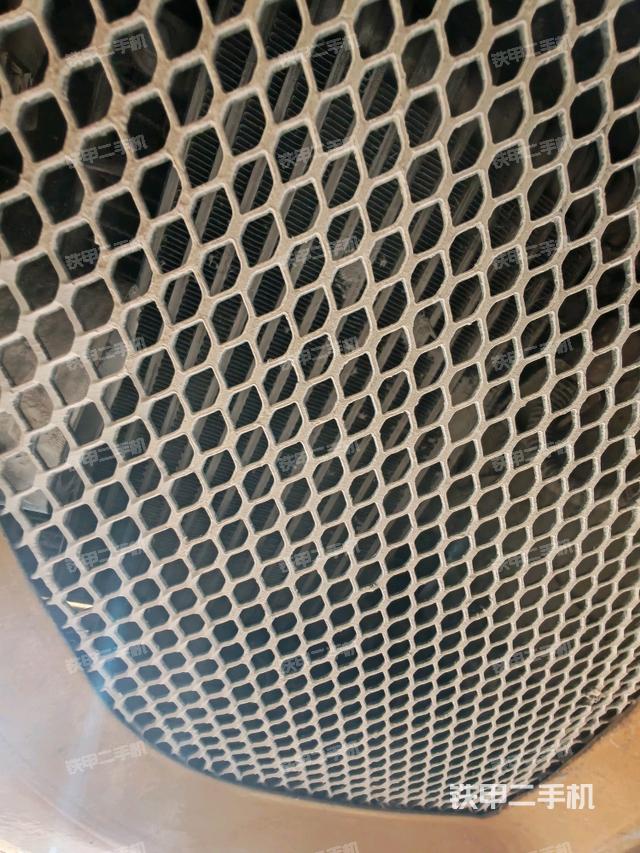 座椅右側(cè)控制臺(tái)/鑰匙門/油門/含右手柄（駕駛室部分）