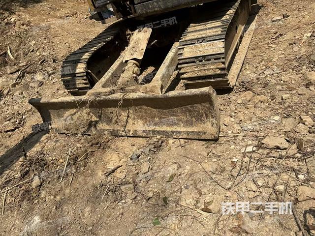 右側履帶整體?(行走機構) 右側履帶整體?(行走機構)