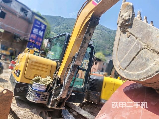 右前45(整機(jī)外觀) 右前45(整機(jī)外觀)