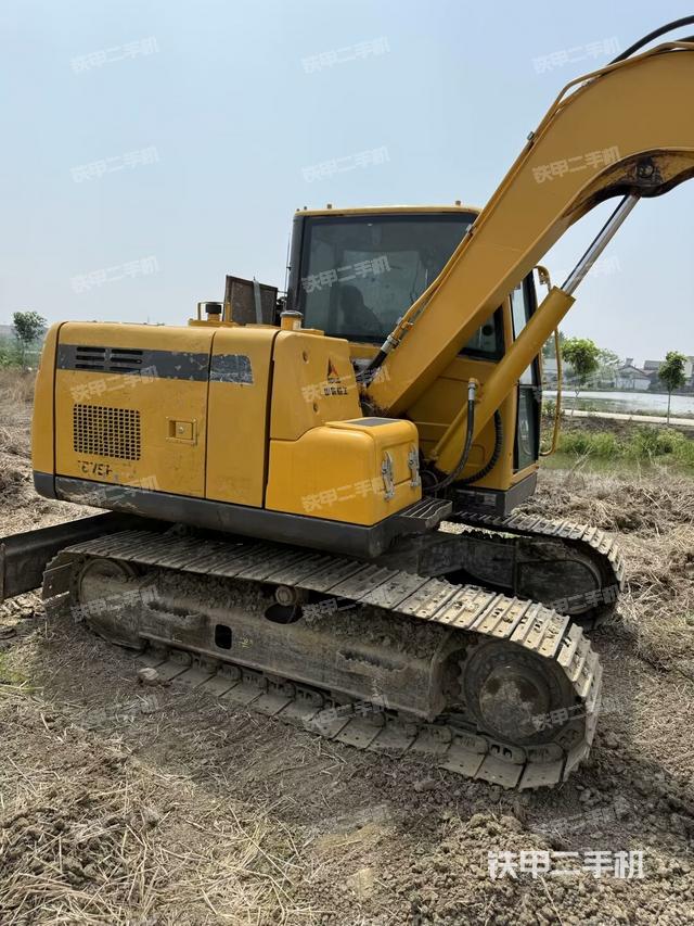 小臂整體右前（工作和回轉(zhuǎn)裝置）