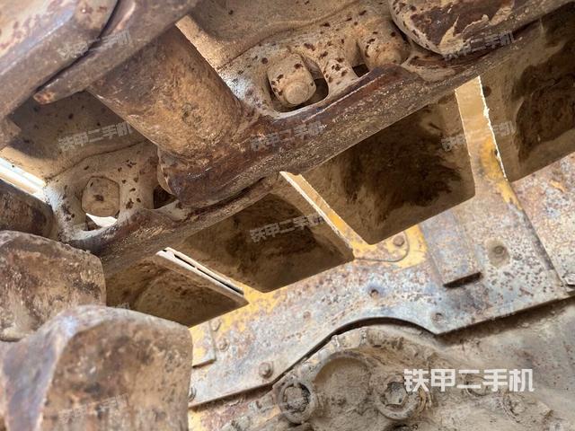 右驅(qū)動輪(推土機(jī)底盤及工作裝置) 右驅(qū)動輪(推土機(jī)底盤及工作裝置)