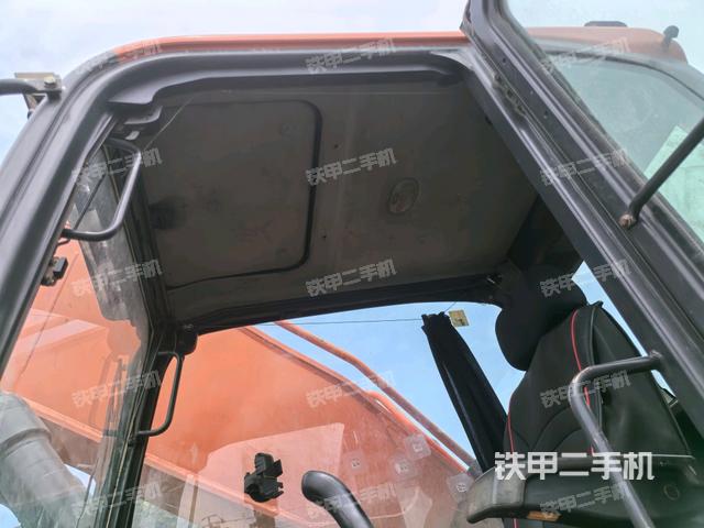 頂棚整體(駕駛室部分) 頂棚整體(駕駛室部分)