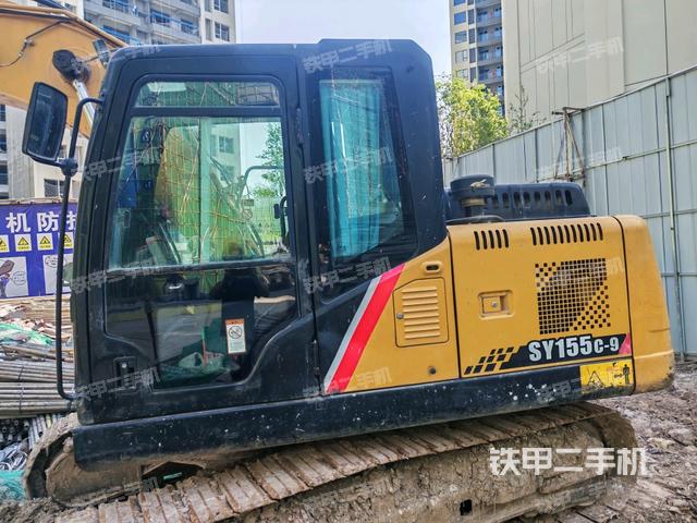 座椅后部（駕駛室部分）