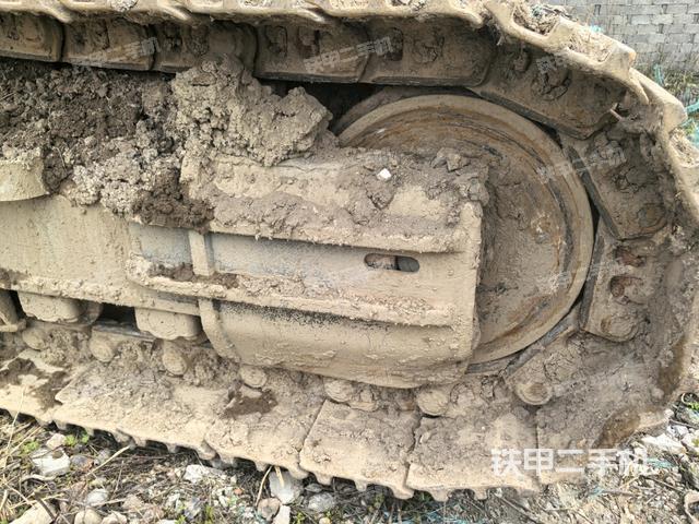 左驅(qū)動輪（行走機構(gòu)）