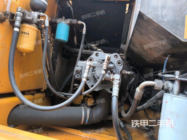 散熱器正面(大件艙室) 散熱器正面(大件艙室)