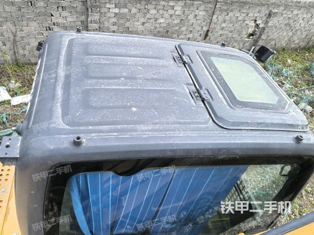 駕駛室頂部俯視（上車部件）