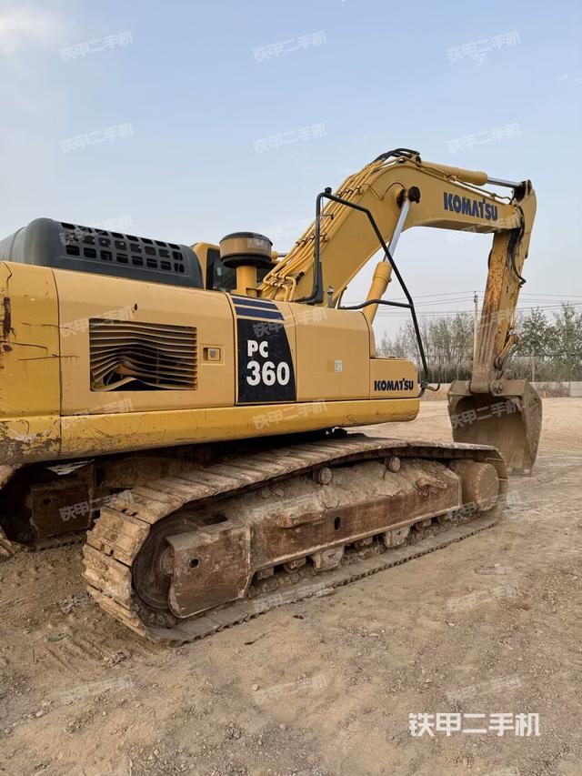 整機(jī)右后45°(整機(jī)外觀) 整機(jī)右后45°(整機(jī)外觀)