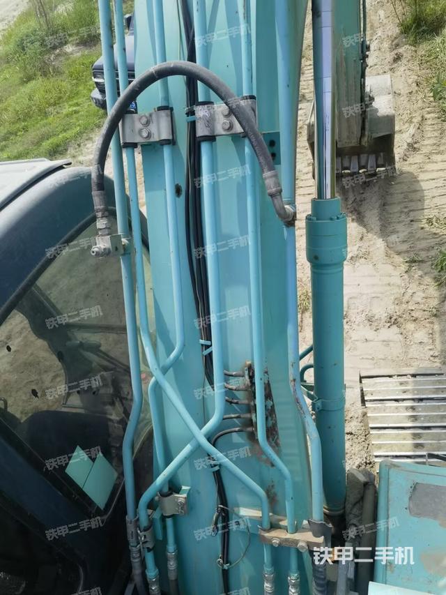 小臂整體左后（工作和回轉(zhuǎn)裝置）