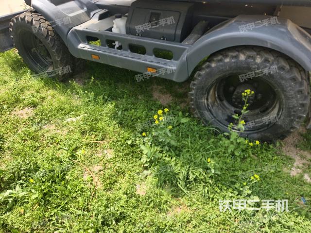 左側(cè)履帶整體?（行走機構(gòu)）