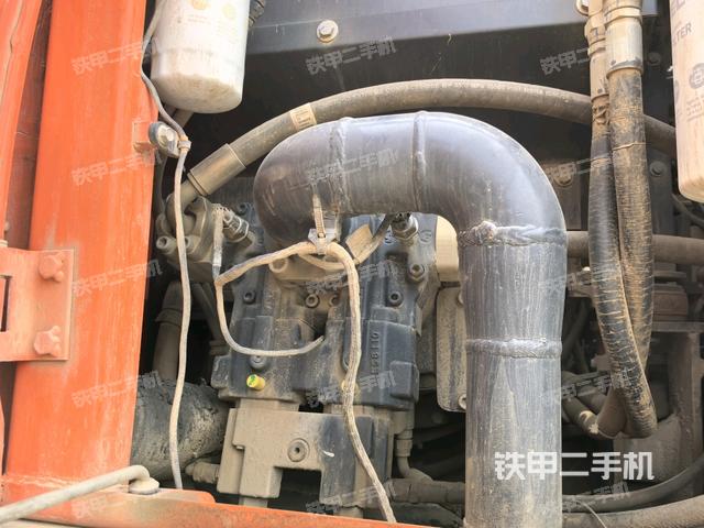 液壓泵斜45?左（大件艙室）