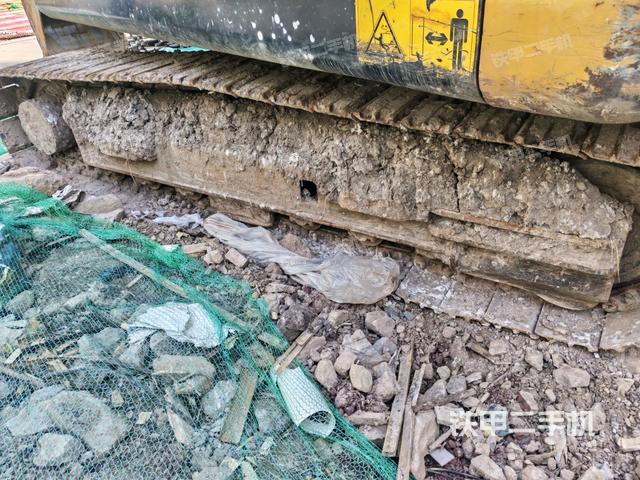 左側(cè)履帶整體?（行走機(jī)構(gòu)）