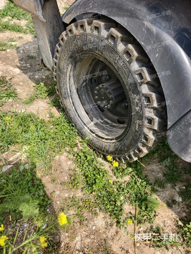 右側(cè)行走馬達蓋板（行走機構(gòu)）