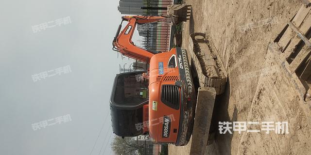 整機(jī)右后45°(整機(jī)外觀) 整機(jī)右后45°(整機(jī)外觀)