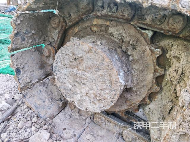 左驅(qū)動(dòng)輪（行走機(jī)構(gòu)）