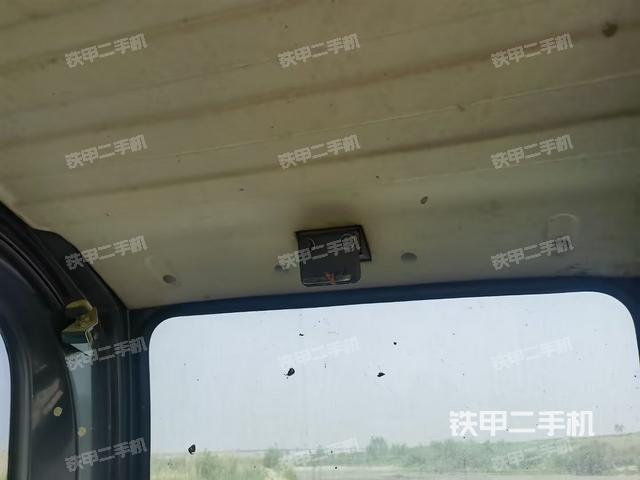 后窗玻璃角標(biāo)（駕駛室部分）