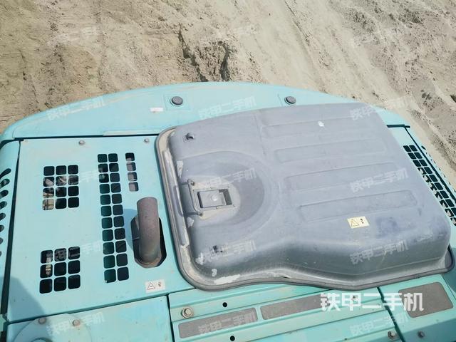 座椅左側(cè)控制臺(tái)/音響/含左手柄（駕駛室部分）